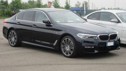 1280px-bmw-g30