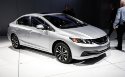 2013-honda-civic-front-right-view