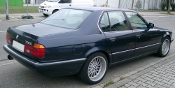 bmw-e32