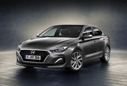 hyundai-i30-fastback-2017-2018