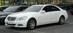 mercedes-benz-w221