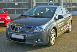 toyota-avensis-od-2009