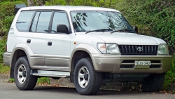 toyota-land-cruiser-prado-90