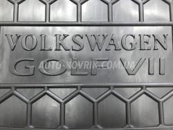 1549569068209
