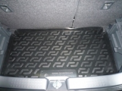 kovrik-v-bagazhnik-suzuki-swift-nizhnij-(04-)-(polimernyj)