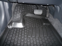 kovriki-v-salon-hyundai-i20-(09-)-(polimernye)